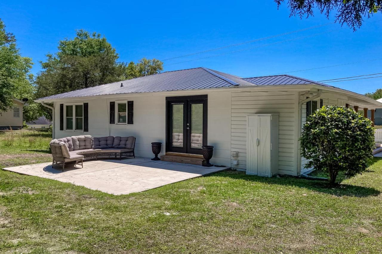 Little River Waterway Cottage Retreat מראה חיצוני תמונה